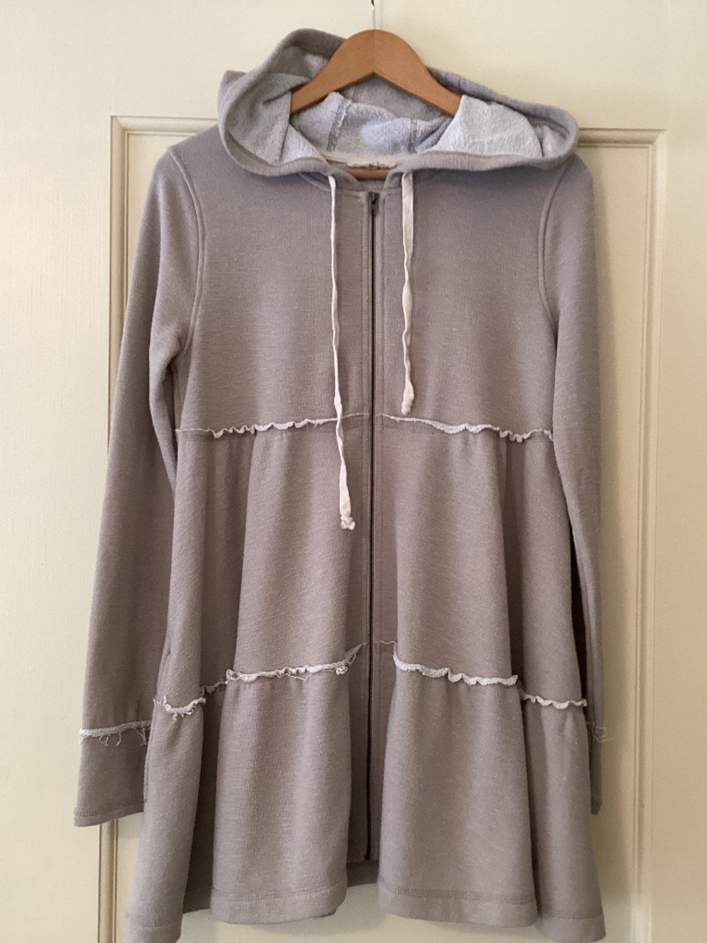 Easel Los Angeles Light Beige Tiered Ruffled Hooded Hoodie Jacket Coat Full Zip
